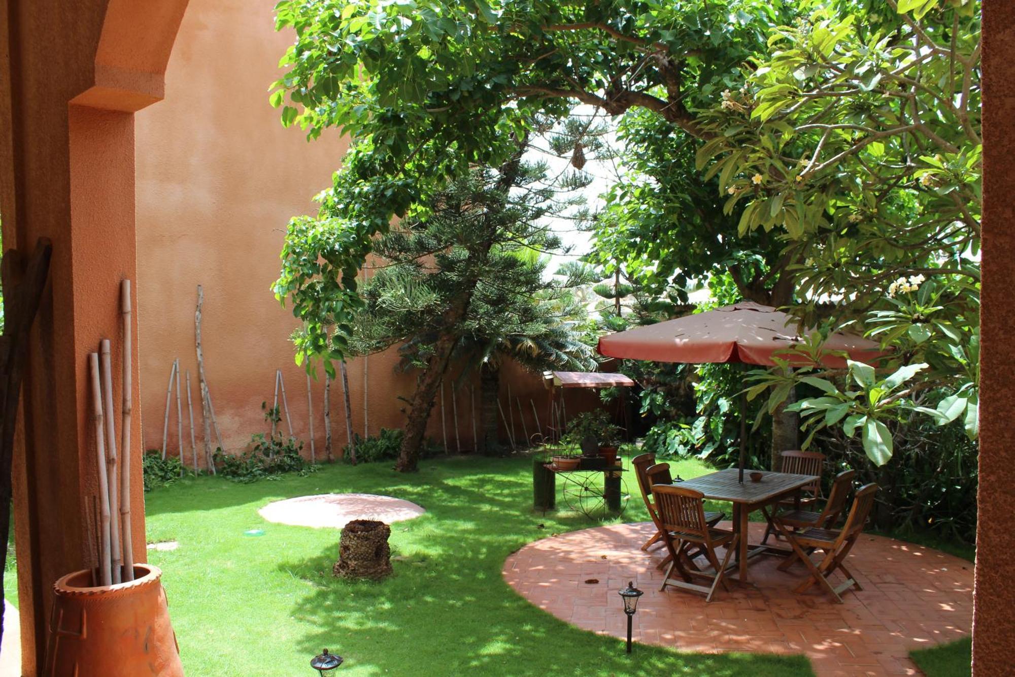 Nyeleni Maison Sahel Дакар Экстерьер фото